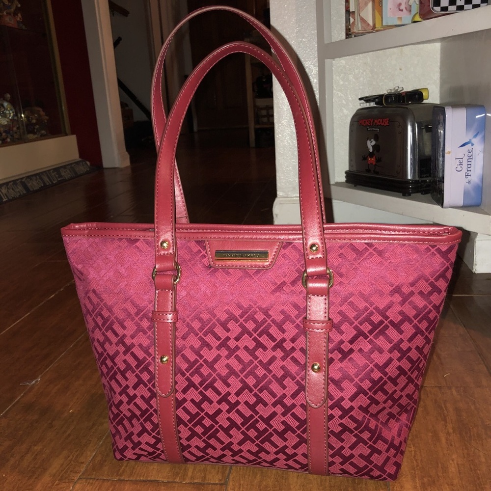 Tommy Hilfiger Purse